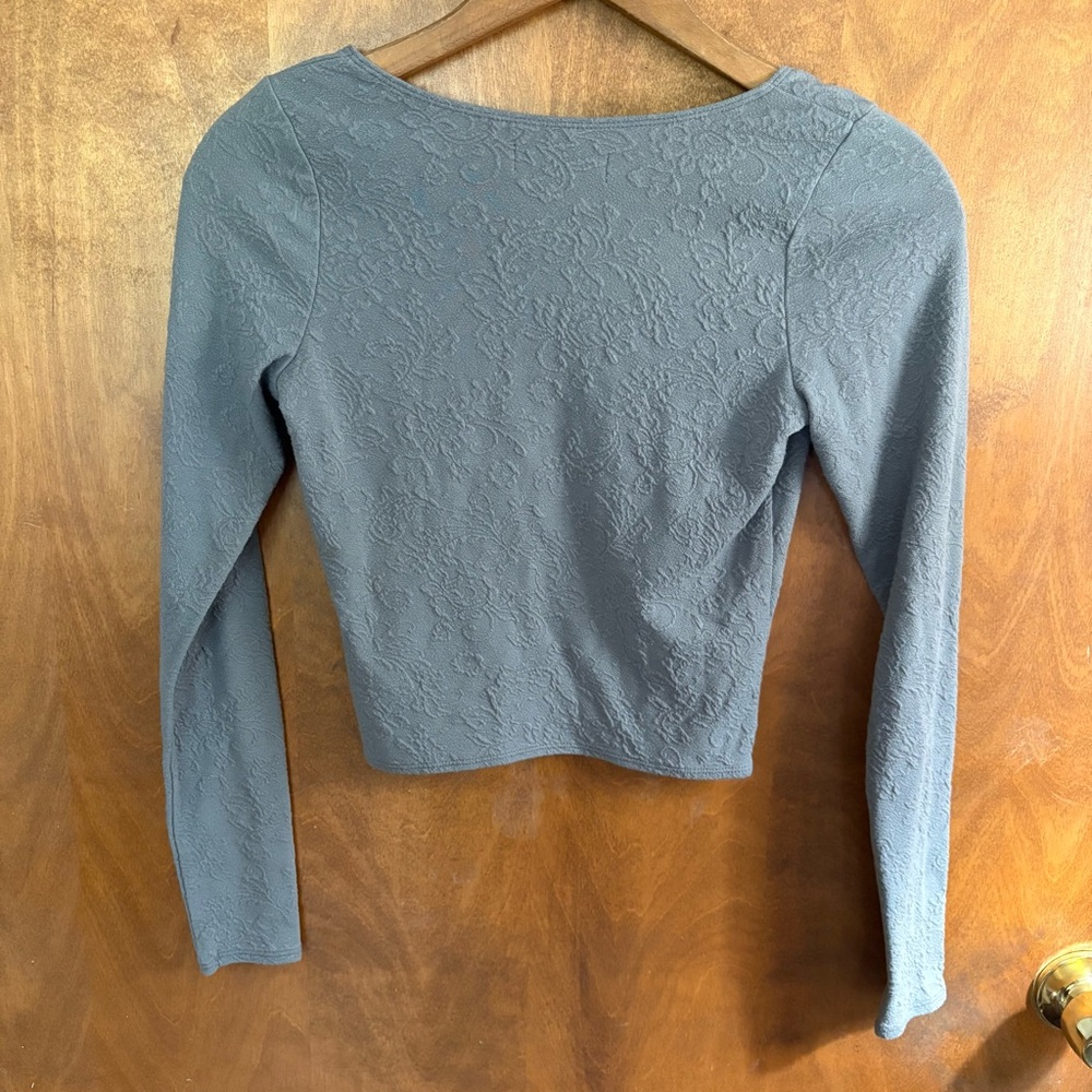 Abercrombie & Fitch Vintage Y2K Gray Textured Knit Long Sleeve Top Floral Preppy - Picture 2 of 11